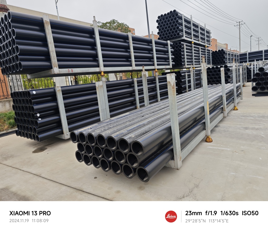 PE 燃?xì)夤苁┕づc其他管線交叉的安全間距控制?